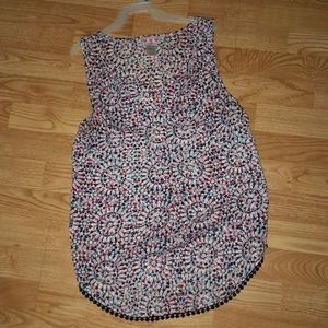 Patterned tank